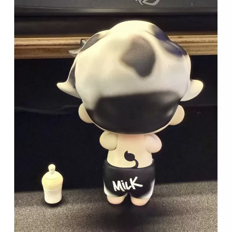 DIMOO Milk Cow Limited Figur DIMOO Milk Cow Limited Figur