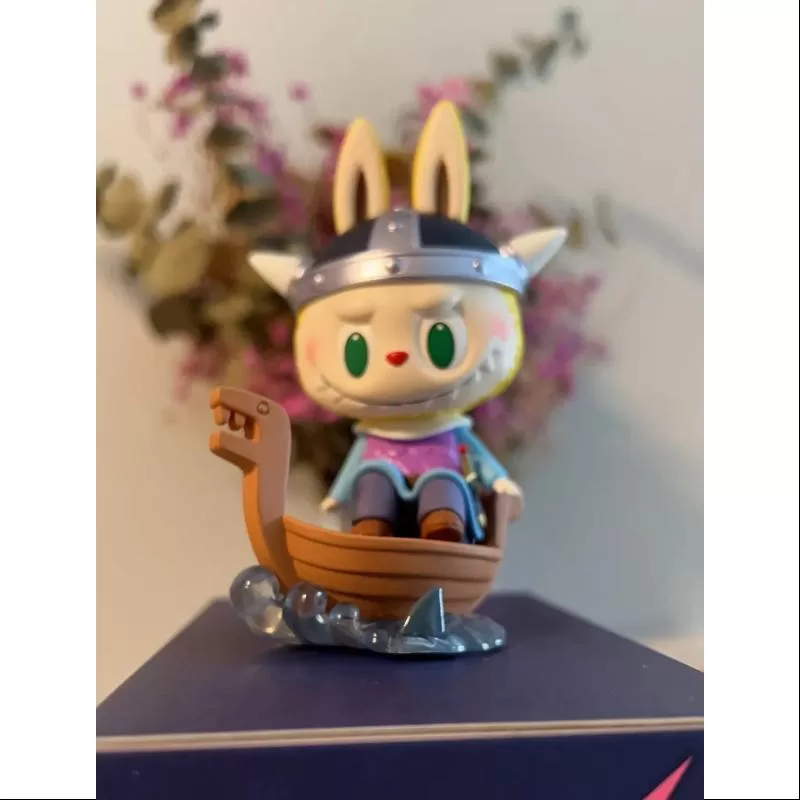 Labubu DIE MONSTER DIE WIKINGERFIGUR LIMITED