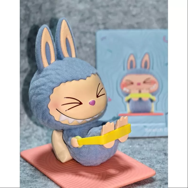 Labubu Die Monster Lazy Yoga Serie Stretch Out