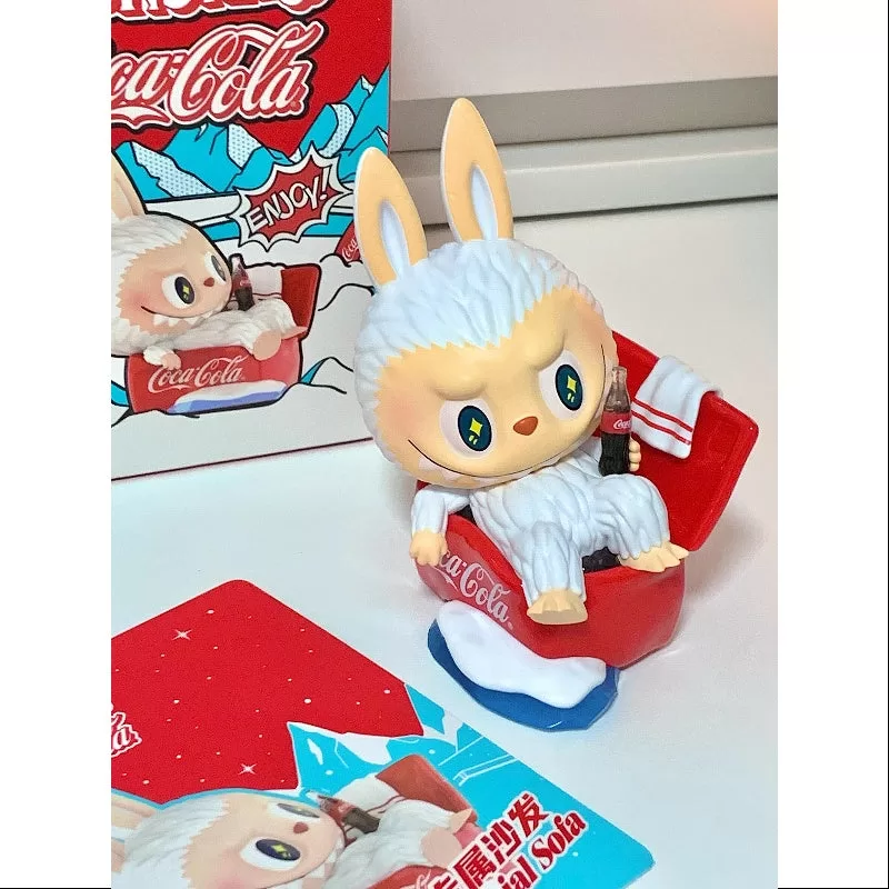Labubu The Monsters Coca Cola Serie Spezialsofa