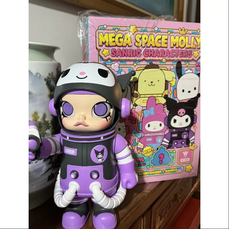 MEGA SPACE MOLLY 400 % Sanrio-Charaktere Serie Kuromi 2024 LIMITIERT