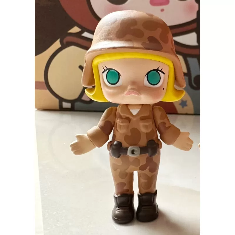 MOLLY Career Series 1 Soldat Braun MOLLY Career Series 1 Soldat Braun