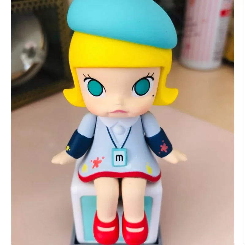 MOLLY Happy Train Party Serie Geheime Malerin Molly (1/144) MOLLY Happy Train Party Serie Geheime Malerin Molly (1/144)