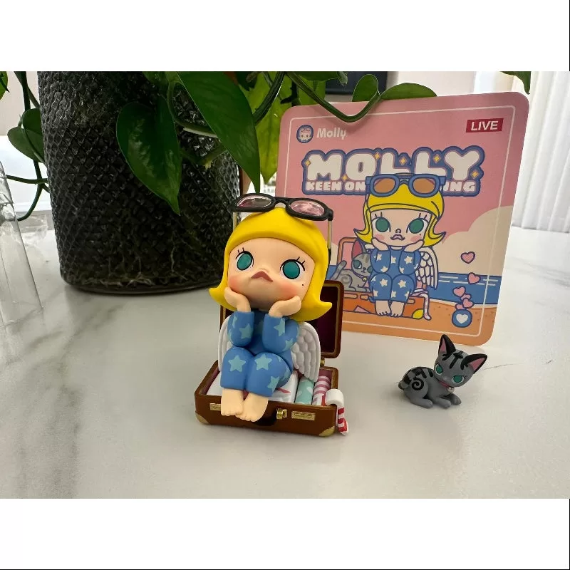 MOLLY Keen On Travelling Figur 2021 Limitierte Auflage