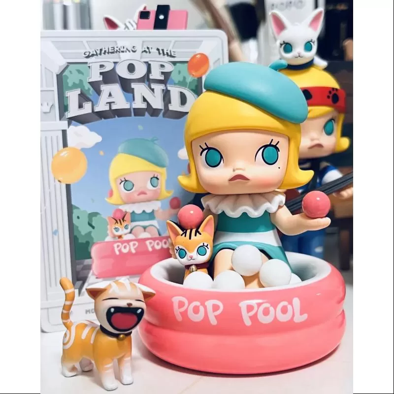 MOLLY Pop Mart-Treffen im MOLLY-Wellenbad der Pop Land Series