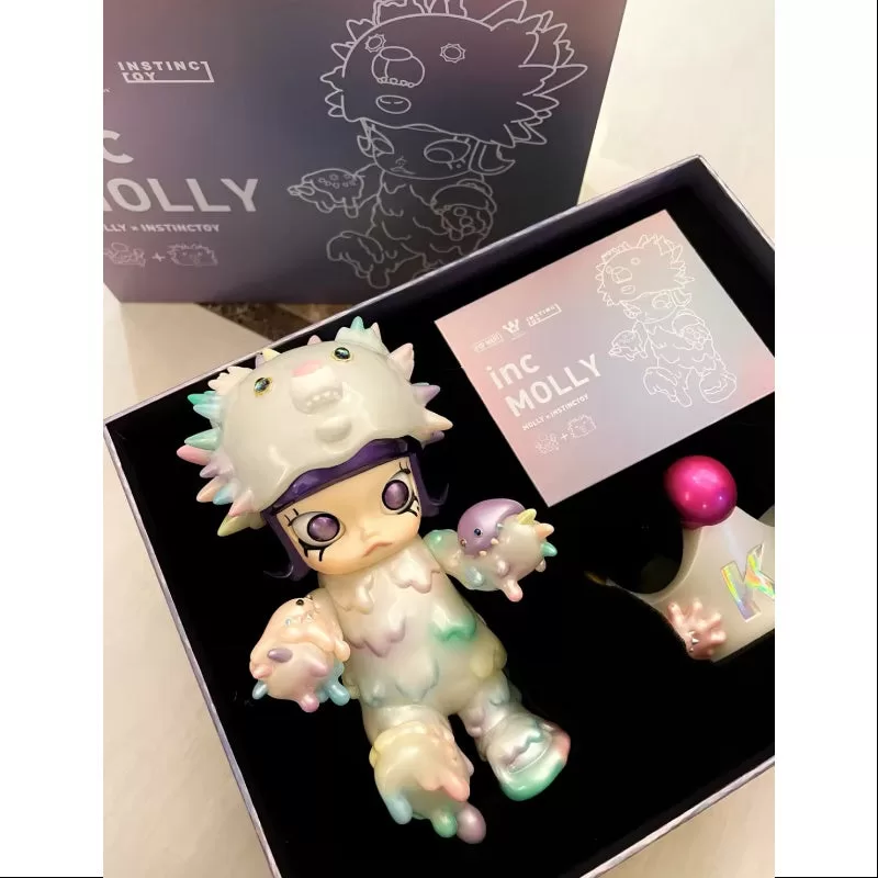 MOLLY X Instinctoy Inc Molly 2021 Limitierte Auflage MOLLY X Instinctoy Inc Molly 2021 Limitierte Auflage