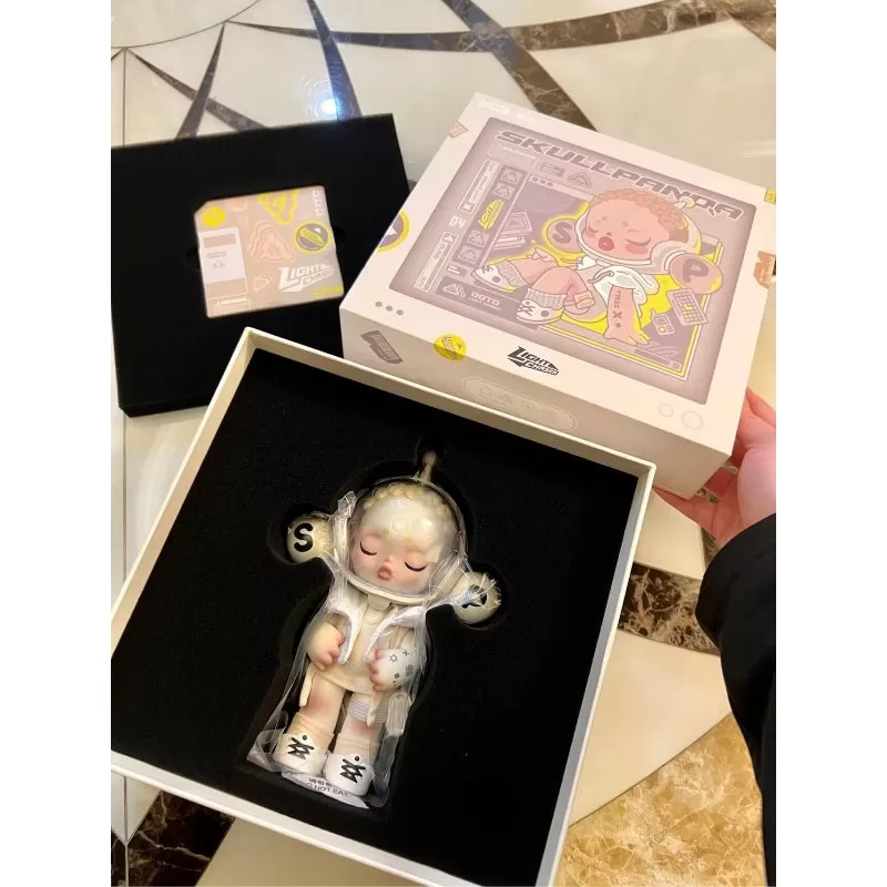 Skullpanda Light Chaser Limited Figur